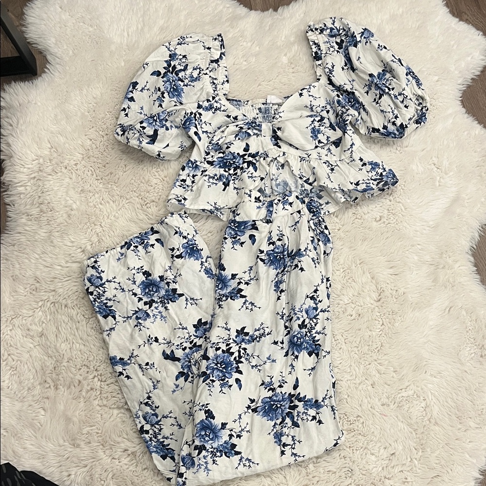 ⭐️5/$20Sienna Sky Floral Puff Sleeve Ensemble